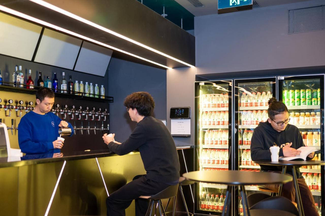 Dayin International Youth Hostel - Near East Nanjing Road & People'S Square & The Bund -Large Social Area -Bar -Cafe -Gym -Free Laundry Luggage Storage -24H Front Desk -English Service Shanghai Exterior photo