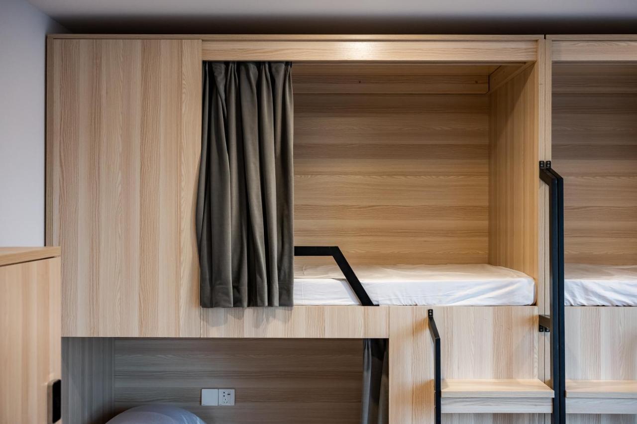 Dayin International Youth Hostel - Near East Nanjing Road & People'S Square & The Bund -Large Social Area -Bar -Cafe -Gym -Free Laundry Luggage Storage -24H Front Desk -English Service Shanghai Exterior photo