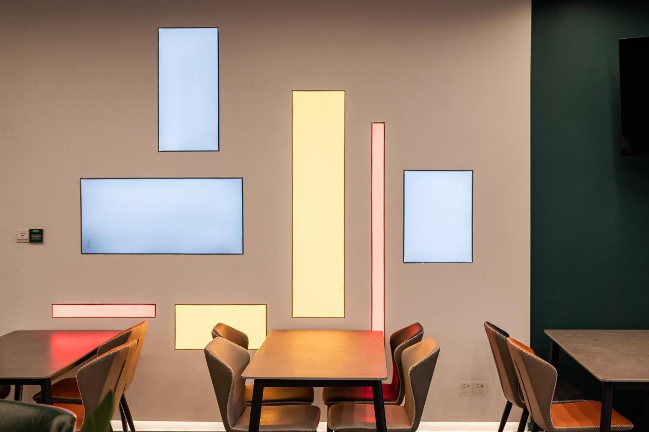 Dayin International Youth Hostel - Near East Nanjing Road & People'S Square & The Bund -Large Social Area -Bar -Cafe -Gym -Free Laundry Luggage Storage -24H Front Desk -English Service Shanghai Exterior photo